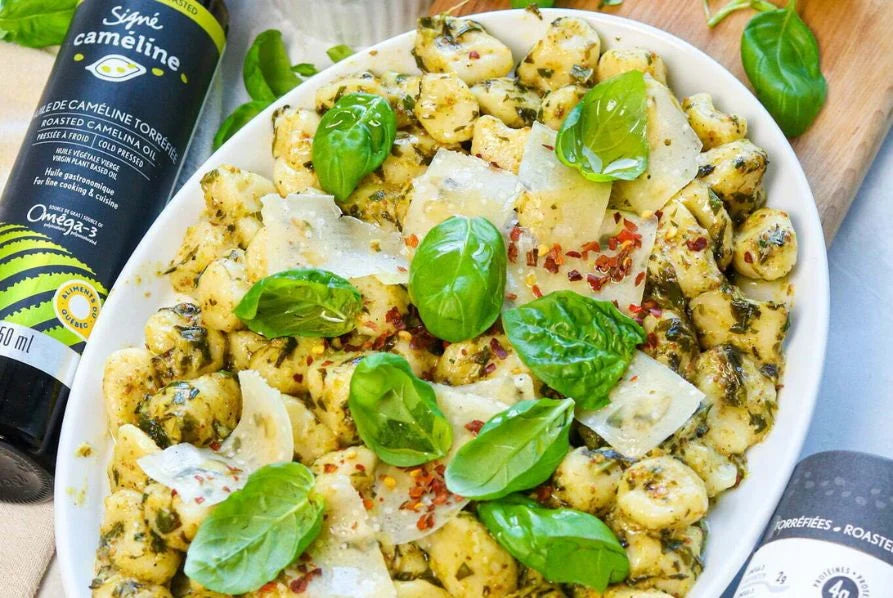 Pâtes maison protéinées au pesto basilic-caméline