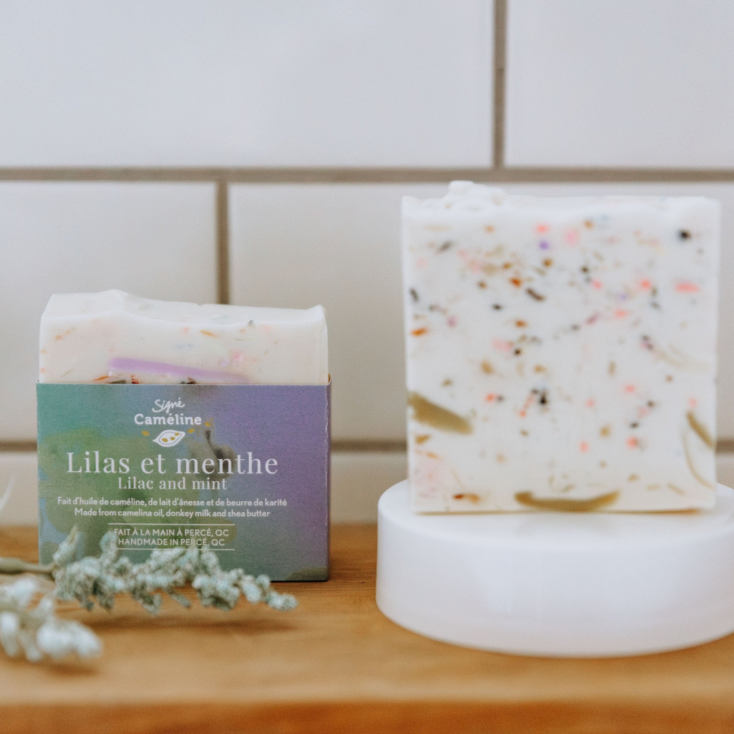 Savons fait d’huile de caméline - Lilas et menthe