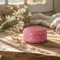 Shampoing solide fait d’huile de caméline - Fraise et rhubarbe